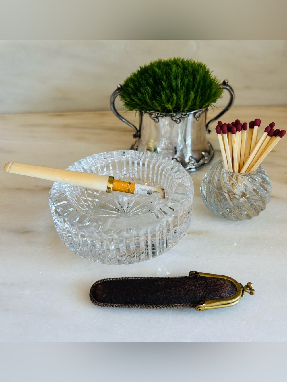 Edwardian 14k gold rim Cigarette Holder with original Leather Case